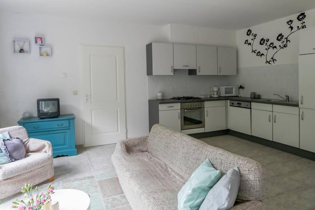 Knus Tuin-Appartement Vlakbij Nijmegen Voor 2 Personen Molenhoek Exterior foto